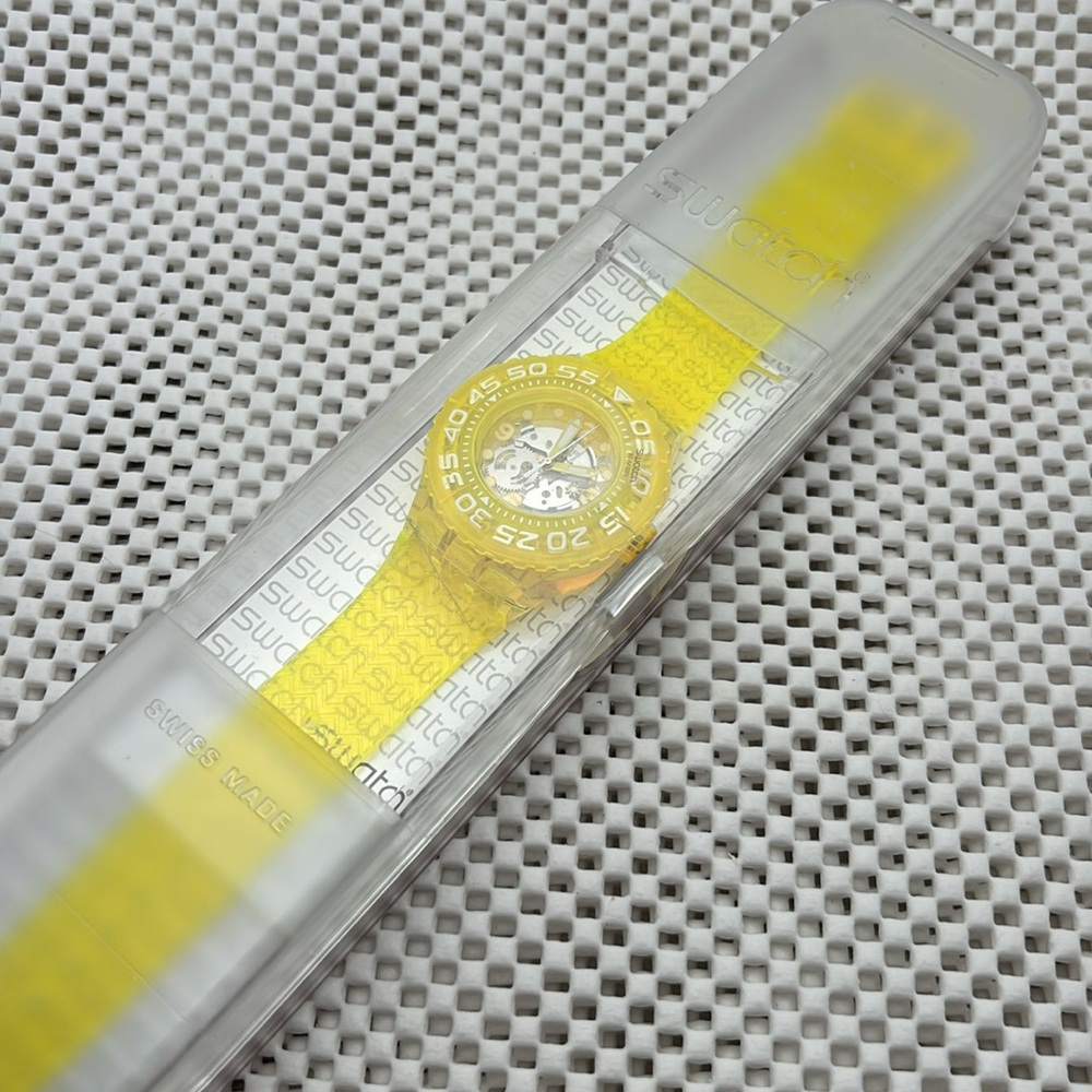 Swatch Watch- SUUJ101 - LEMON PROFOND - Picture 10 of 10